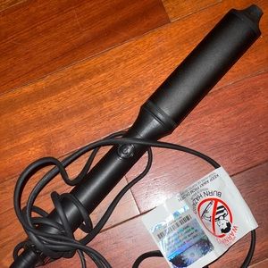 GHD tri-zone curve classic wand- oval barrel curl